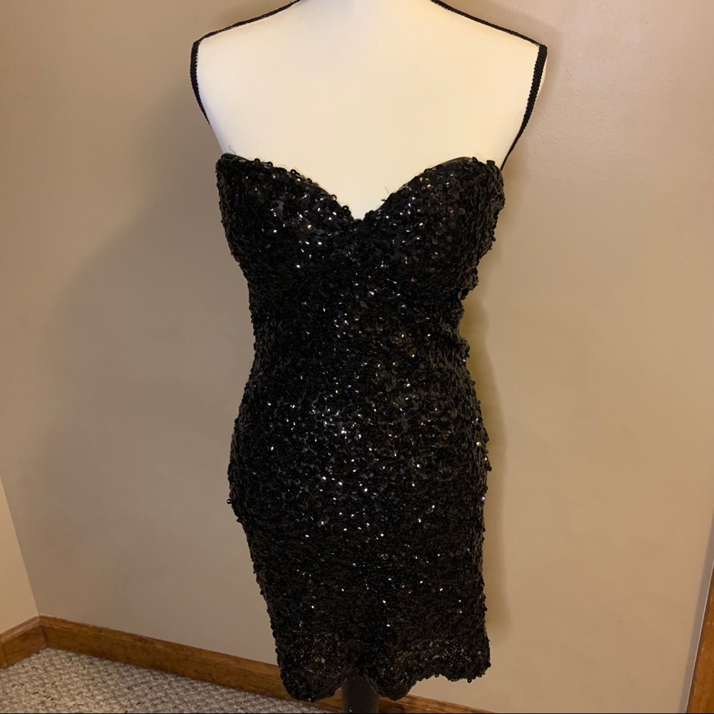 Love culture strapless sequin dress. LIKE NEW 🔥
